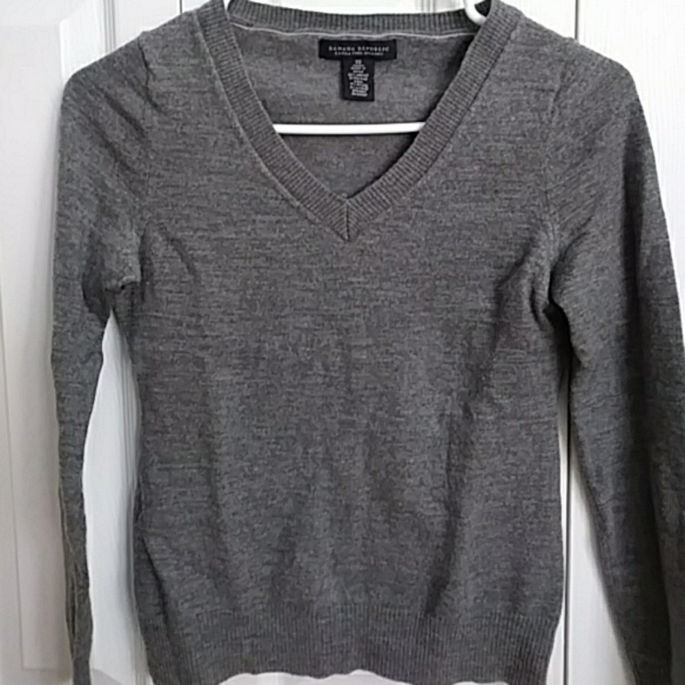 banana republic woman sweater
